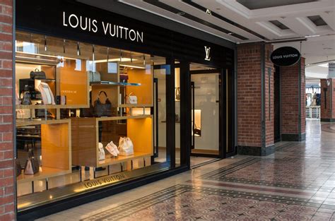 louis vuitton chadstone.